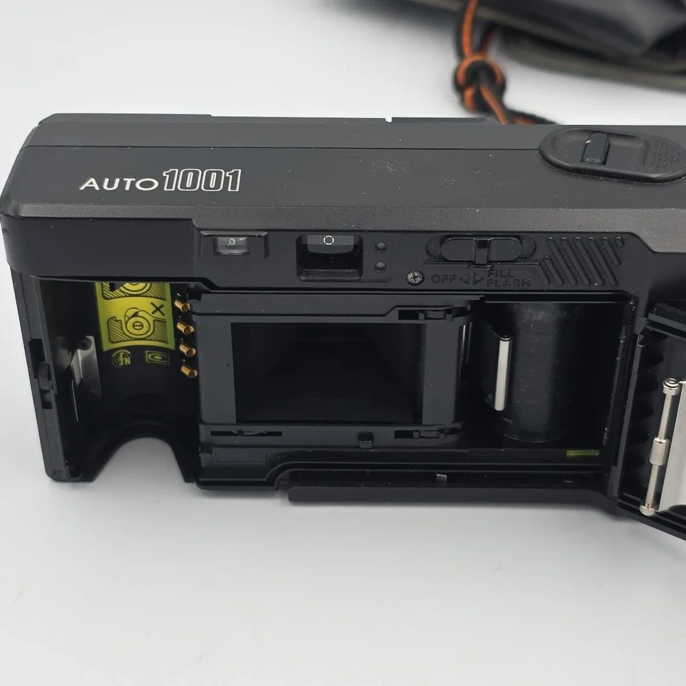 Chinon Auto 1001 DX 35mm Point & Shoot Film Camera Untested Parts Or Repair